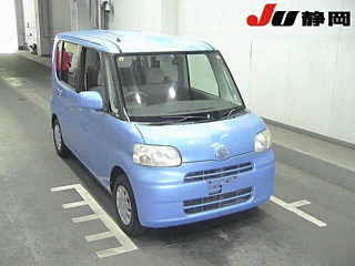 DAIHATSU TANTO 2008