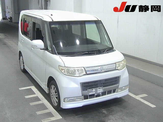 DAIHATSU TANTO 2010