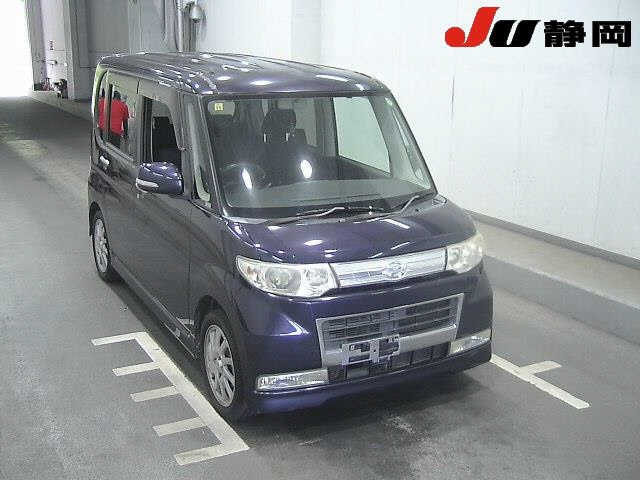 DAIHATSU TANTO 2008