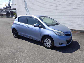 TOYOTA VITZ 2013