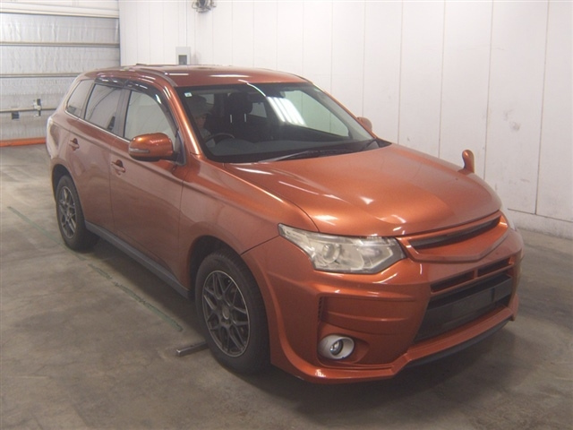 MITSUBISHI OUTLANDER 2013