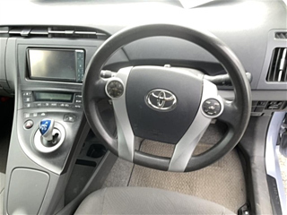 TOYOTA PRIUS 2010