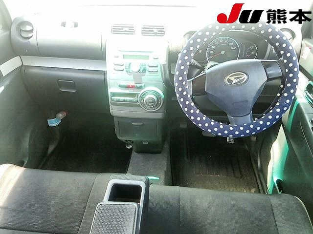 DAIHATSU MOVE CONTE 2010