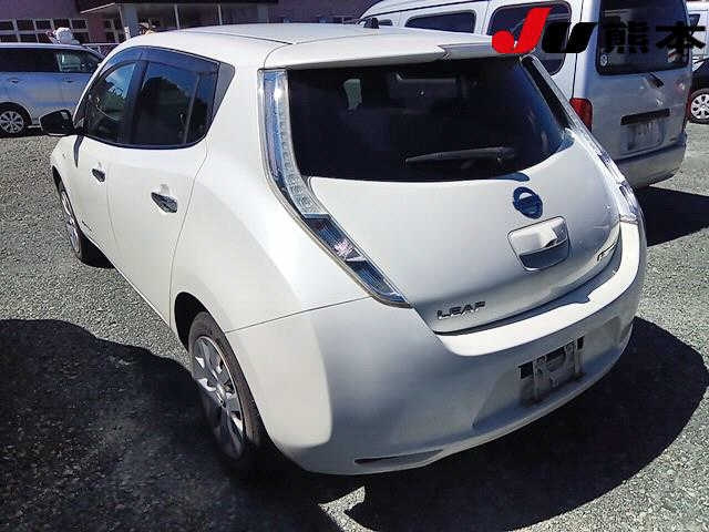 NISSAN LEAF 2016