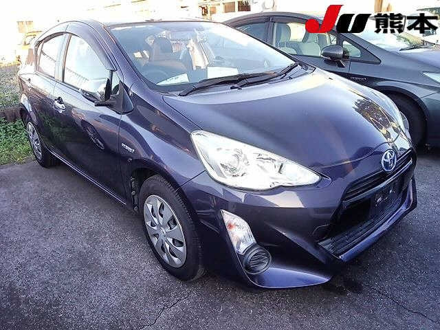 TOYOTA AQUA 2015