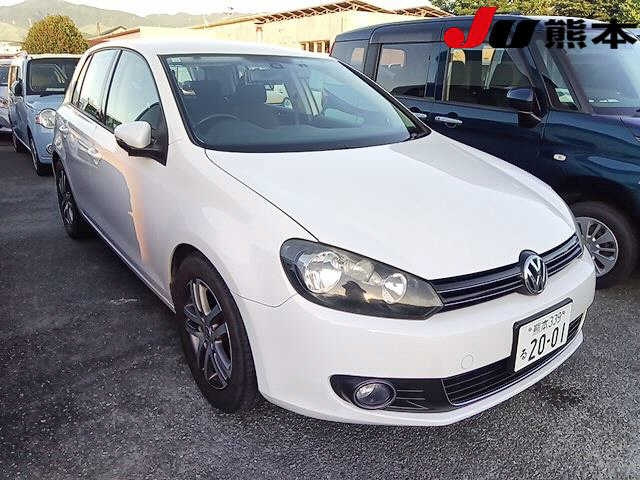 VOLKSWAGEN GOLF 2010