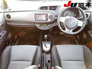 TOYOTA VITZ 2013