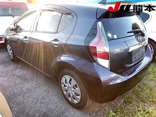 TOYOTA AQUA 2015