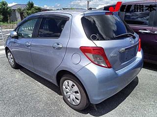 TOYOTA VITZ 2012