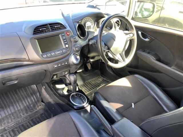 HONDA FIT SHUTTLE 2013