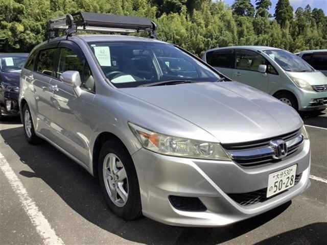HONDA STREAM 2011