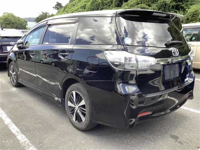 TOYOTA WISH 2013