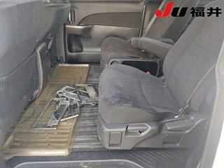 TOYOTA ESTIMA HYBRID 2013