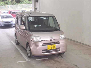 DAIHATSU TANTO 2013
