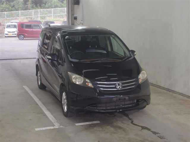 HONDA FREED 2010