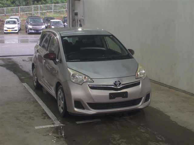TOYOTA RACTIS 2012