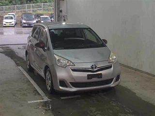 TOYOTA RACTIS 2012