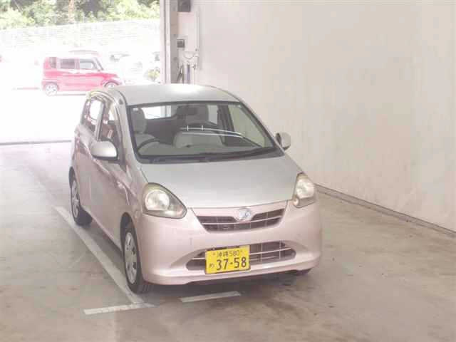 DAIHATSU MIRA E S 2013