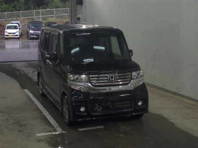 HONDA N BOX 2015