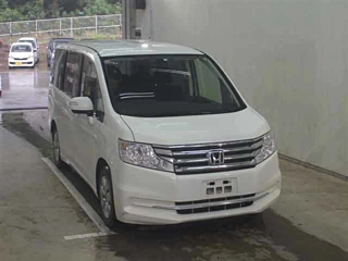 HONDA STEP WAGON 2013