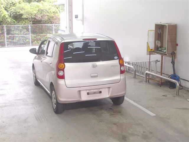 DAIHATSU MIRA 2011
