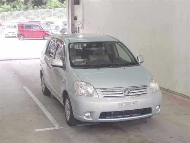 TOYOTA RAUM 2008