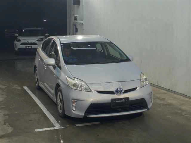 TOYOTA PRIUS 2012