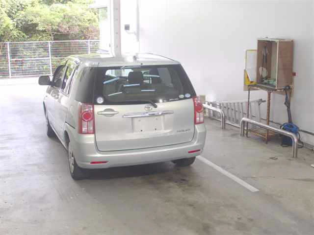 TOYOTA RAUM 2008