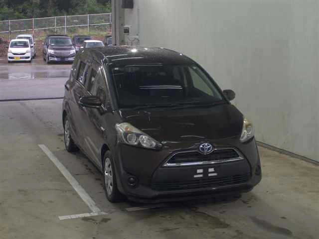 TOYOTA SIENTA 2018