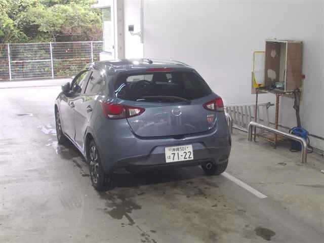 MAZDA DEMIO 2015