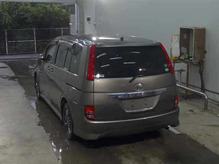 TOYOTA ISIS 2009