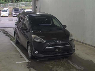TOYOTA SIENTA 2017
