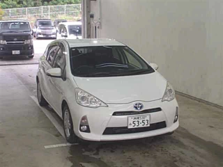 TOYOTA AQUA 2013