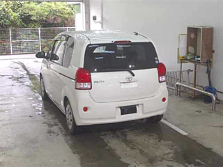 TOYOTA PORTE 2016