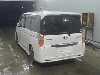 HONDA STEP WAGON 2013