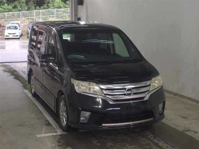 NISSAN SERENA 2011