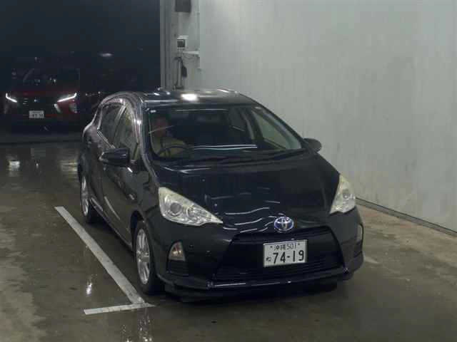 TOYOTA AQUA 2014