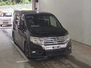 HONDA STEP WAGON 2012