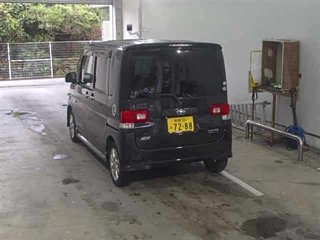 DAIHATSU TANTO 2012
