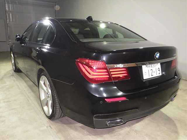 BMW 7 SERIES 2015