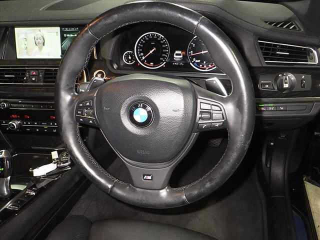 BMW 7 SERIES 2015