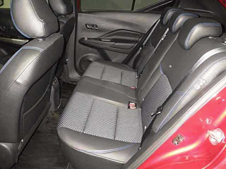 NISSAN KIX 2020