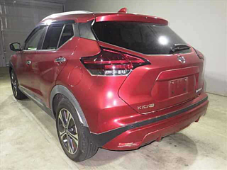 NISSAN KIX 2020
