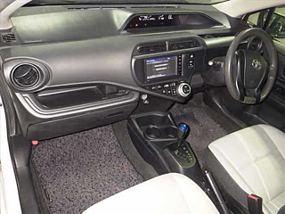 TOYOTA AQUA 2015