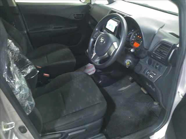 TOYOTA RACTIS 2012
