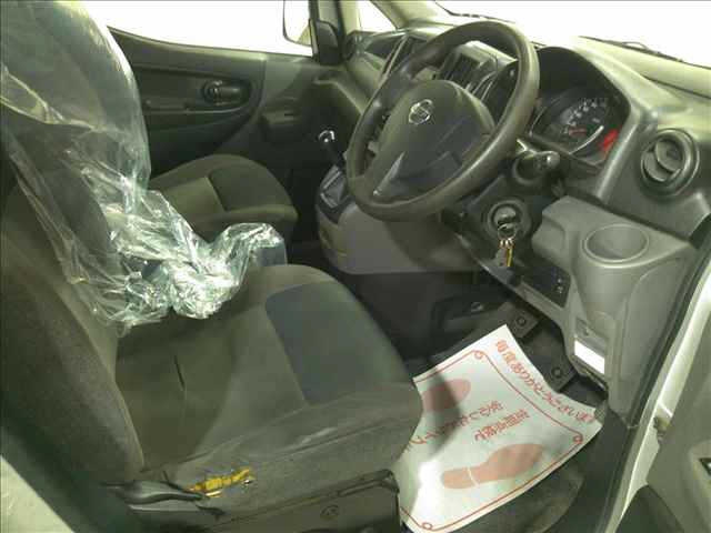 NISSAN NV200 2014
