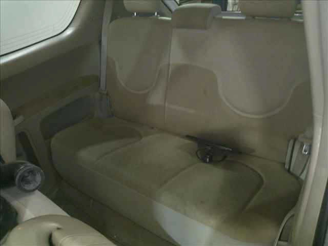 TOYOTA PORTE 2010