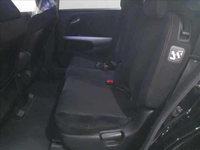 HONDA STREAM 2010