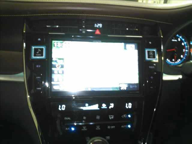 TOYOTA HARRIER 2014