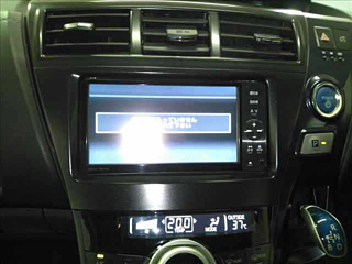 TOYOTA PRIUS ALPHA 2012